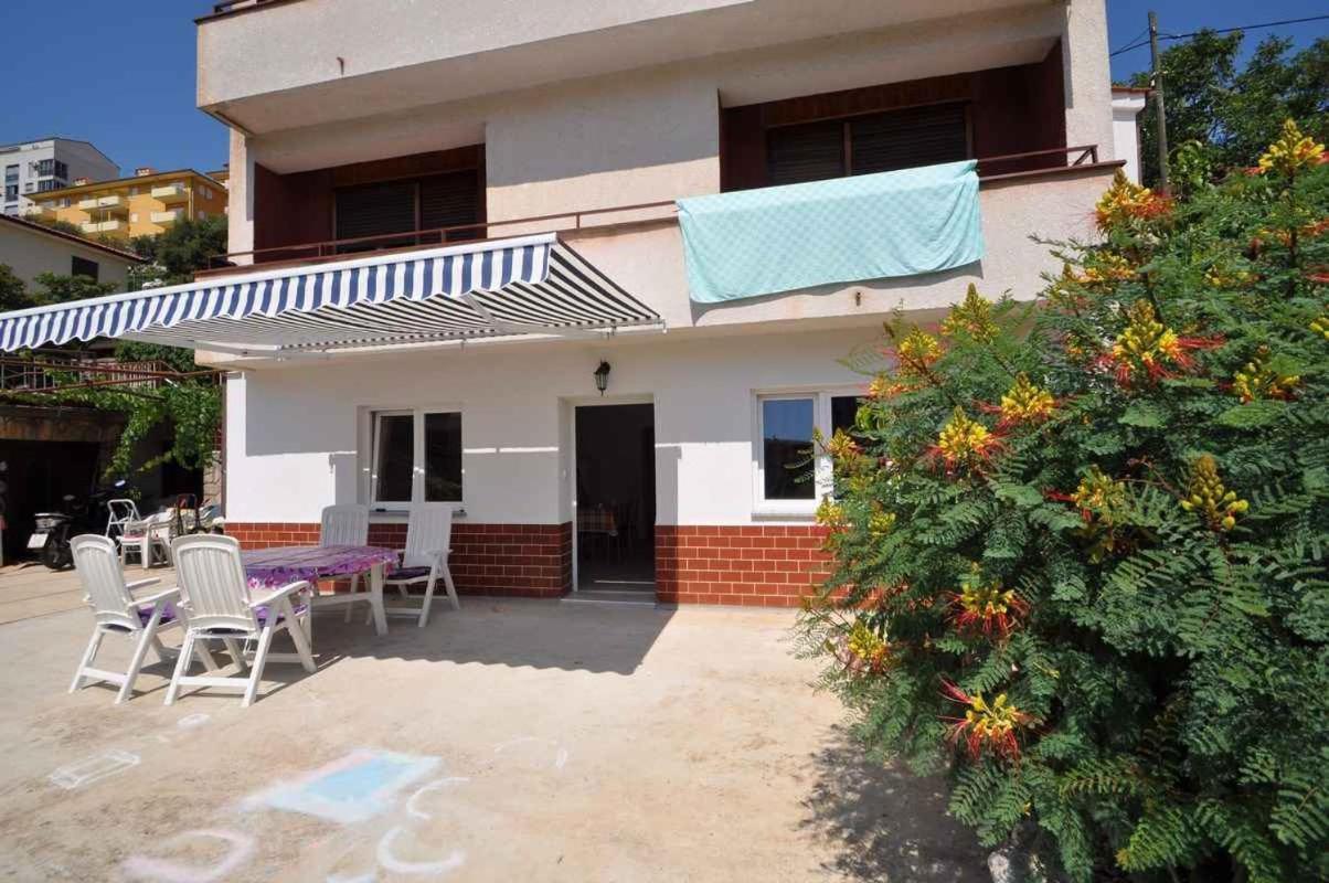 Apartment In Vrbnik/Insel Krk 36796 Buitenkant foto